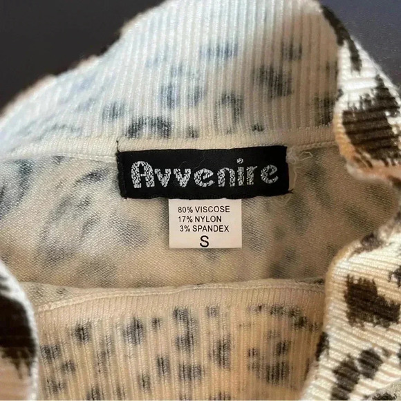 Avvenire Women's Animal Print Sweater Small White Red Black Floral Long Sleeve - Picture 7 of 11